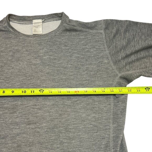 The North Face Gray Long Sleeve Performance Lightweight Crewneck - Picture 4 of 5